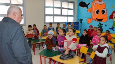 صور.. وكيل تعليم البحيرة يحيل مدير مدرسة للتحقيق والسبب!