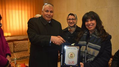 محافظ الودي الجديد يكرم أعضاء قافلة 