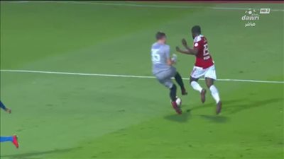 كاسونجو يصنع هدف الفوز للوحدة على الفتح في أول مبارياته