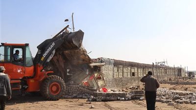 محافظ كفر الشيخ يستكمل حملة حق الشعب لإزالة التعديات على أملاك الدولة في البرلس