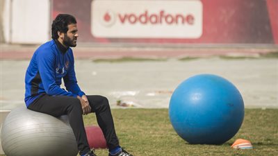 مروان محسن يجري أشعة للاطمئنان على إصابته
