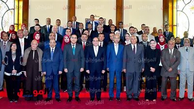 صور| لهذه الأسباب اجتمع الرئيس السيسي مع محافظ الوادي الجديد