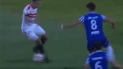 فيديو.. بعد مرور 30 دقيقة.. جنش يتألق وينقذ مرمي الزمالك من هدف محقق   