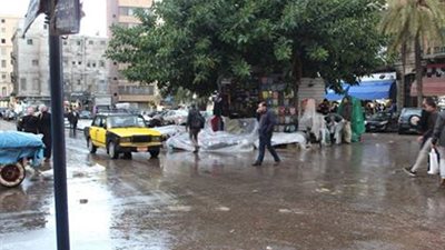 صور.. أمطار غزيرة تجتاح الإسكندرية صباح اليوم