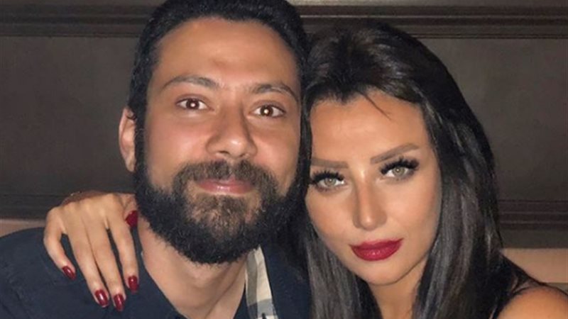 رضوى الشربيني وشقيقها