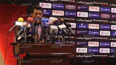 وزير الرياضة يبحث مع 