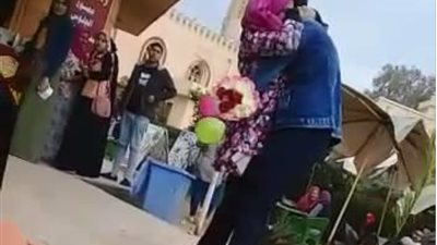 شيخ الأزهر يطالب بإعادة النظر في فصل طالبة الحضن لهذا السبب