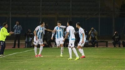 مجلس إدارة بيراميدز يناقش خططه المستقبلية ويؤازر جهاز التؤام واللاعبين