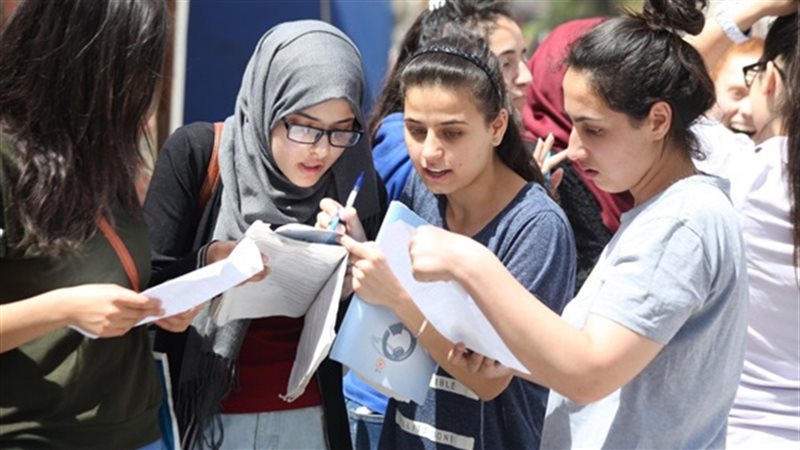 تسريب امتحانات الصف