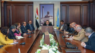 محافظ الإسكندرية يجتمع بالأمين الدائم لمنظمة العمد الناطقة بالفرنسية