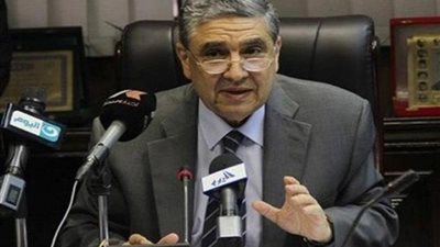 وزير الكهرباء يوضح حقيقة عدم تحصيل رسوم النظافة على العدادات الكودية 