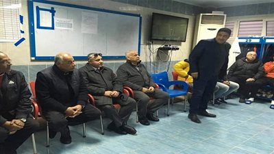 صور.. فرج عامر وعادل عبد الرحمن يجتمعان بلاعبى سموحة
