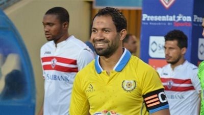 رضا عبدالعال يطالب حسني عبدربه بالرجوع عن الاعتزال 