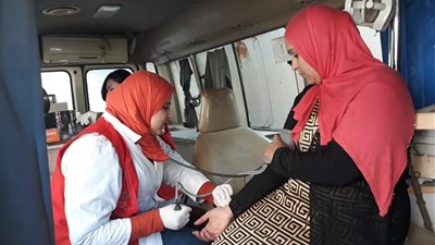 صور.. حملة 100 مليون صحة تواصل تنقلاتها بأرجاء قرى سوهاج 