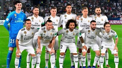 كريم بنزيما يقود هجوم ريال مدريد ضد إشبيلية