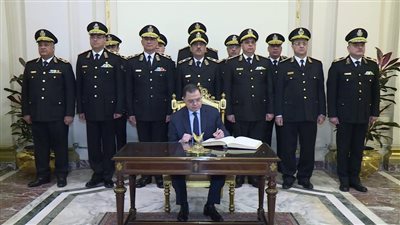 وزير الداخلية يوجد رسالة إلى الرئيس السيسي في عيد الشرطة