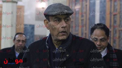 صور| أحمد بدير يقدم العزاء فى عزاء سعيد عبد الغني 