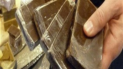 مباحث العبور تضبط عاطلا بحوزته حشيش قبل ترويجه على عملائه