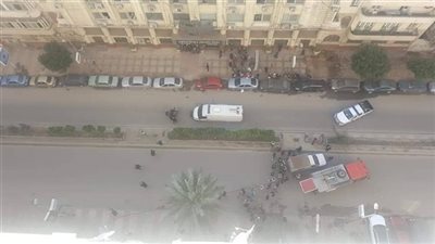 قبل عيد الشرطة بأيام .. شاهد لحظة تفكيك قنبلة وسط الاسكندرية 