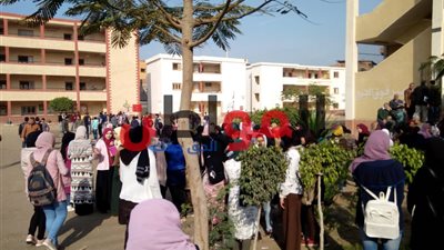 6 آلاف جنيه مقابل العثور على اجابات مادتي الدراسات الاجتماعية والتربية الفنية ببني سويف