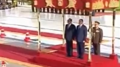 تحية العلم وعزف السلام الجمهورى أمام الرئيس عبدالفتاح السيسى فى أكاديمية الشرطة 