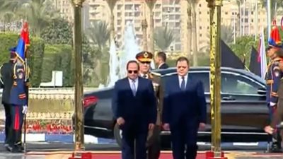 فيديو.. لحظة وصول الرئيس السيسي مقر أكاديمية الشرطة
