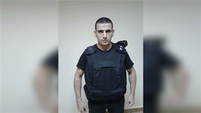 منح وسام الاستحقاق لاسم الشهيد محمود عبدالعظيم أبو طالب