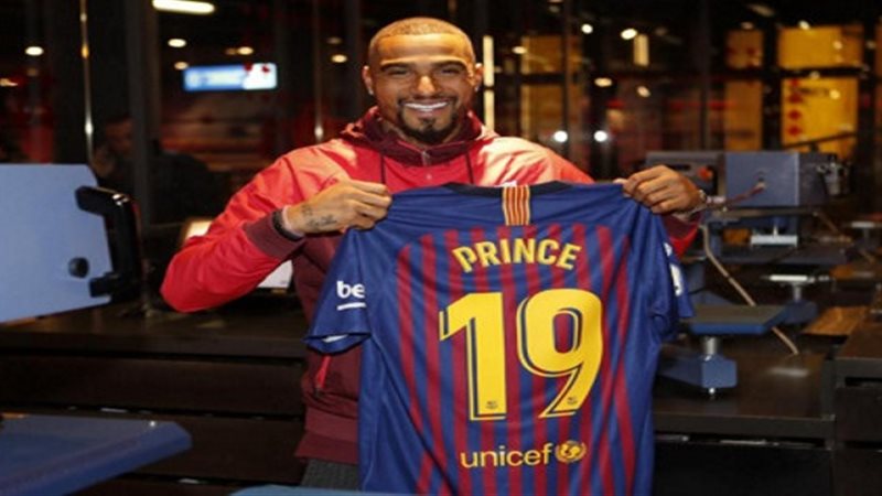   بواتينج لاعب برشلونة