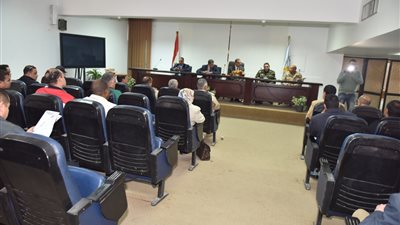 فيديو.. محافظ أسيوط يناقش تلافي ملاحظات مشروع التدريب العملي المشترك صقر 37