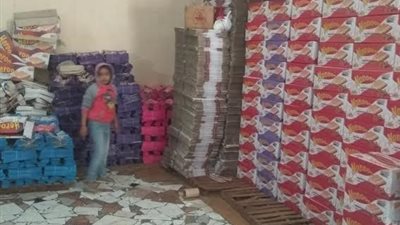 ضبط مصنع بسكويت بدون ترخيص في الإسكندرية 
