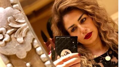 منة فضالي في ورطة و تطلب مساعدة الجمهور 