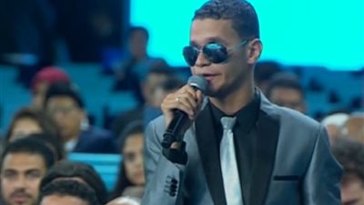 أبرز 6 معلومات عن الشاب المكفوف أيقونة مبادرة نور حياة التي يفتتحها السيسي