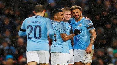السيتي يسحق بيرنلي في كأس إنجلترا