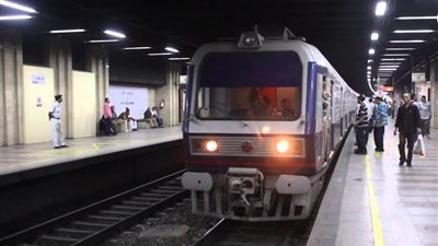 تفاصيل حادث انتحار شاب في مترو السادات.. ليس من القاهرة وهذا سنه