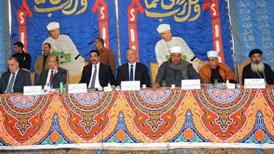 سكرتير عام سوهاج يشهد مراسم الصلح بين عائلتي آل عثمان وآل سليمان بدار السلام