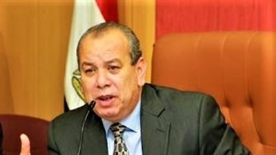 محافظ كفرالشيخ يناقش عدد من الملفات لتحقيق السيولة المرورية في الشارع
