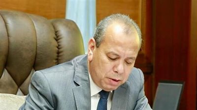 محافظ كفرالشيخ يناقش ملف التعديات على الأراضي الزراعية ورعاية صغار المزارعين