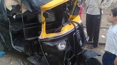بالأسماء .. إصابة 5 أشخاص بإنقلاب توك توك في بني سويف