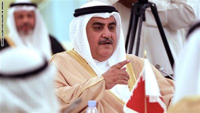 وزير الخارجية البحريني يهاجم حسن نصر الله لهذا السبب
