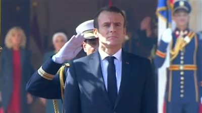   عزف السلام الجمهوري المصرى فى قصر الإتحادية بالتزامن مع زيارة 