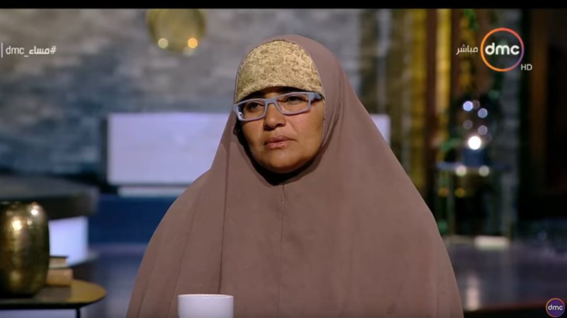 والدة طفل البلكونة