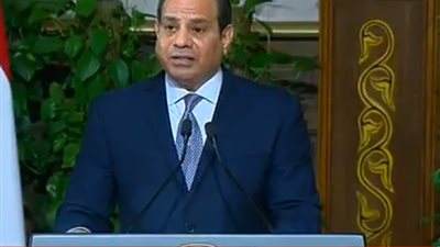 الرئيس السيسى يعطى درس قاسى لصحفى فرنسى.. تعرف على السبب 