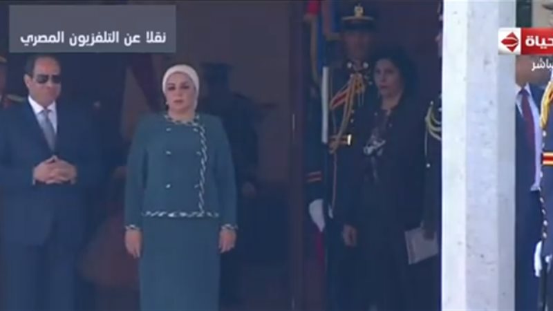 الرئيس السيسي وقرينته