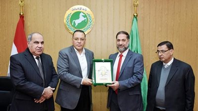 صور| تكريم وكيل إسكان الشرقية لبلوغه سن المعاش 