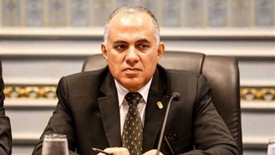 وزارة الري تكشف تكلفة  تطهير ونزع الحشائش وصيانة الجسور في 2018