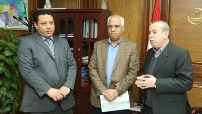 محافظ كفرالشيخ يتابع تشغيل محطات مياه الشرب ومستوى جودة المياه