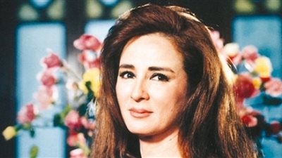 صورة لا تنسى | شاهد نجلاء فتحى بجانب ابنتها هل تشبهها 