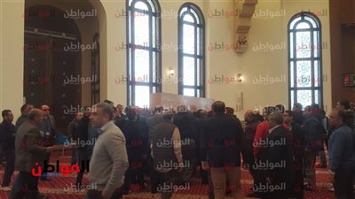 فيديو.. بدء صلاة الجنازة على شقيق أحمد شفيق.. والفريق يستمع لوعظ الإمام