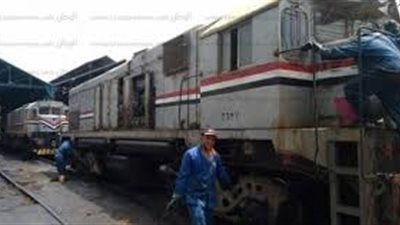 بتر قدم عامل بعد اصطدامه  بالقطار أثناء عبوره الشريط بالخطأ