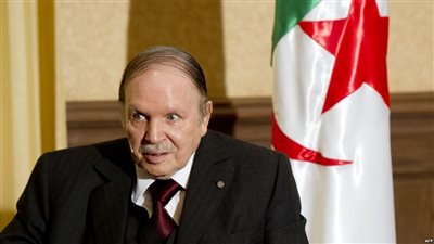 بوتفليقة حسم الصراع.. ويعلن ترشيحه لولاية خامسة 